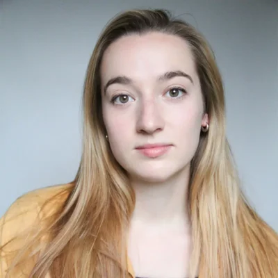 Hannah Baker as Swing, Leeds